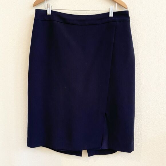 Talbots Women’s Midi Skirt Sz 14 Navy  Lined Office Career Capsule Back Vent Zip - Picture 1 of 9